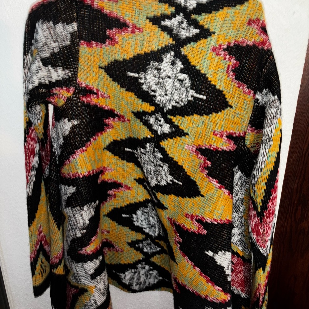 Woven Heart Black and Yellow Geometric Cardigan Large